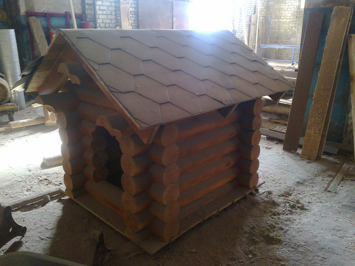 фото готовой деревянной будки для собаки